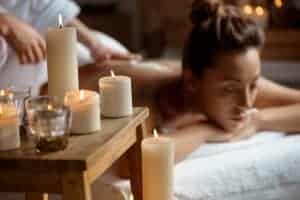 Riflessologia e massaggi rilassanti per il benessere.